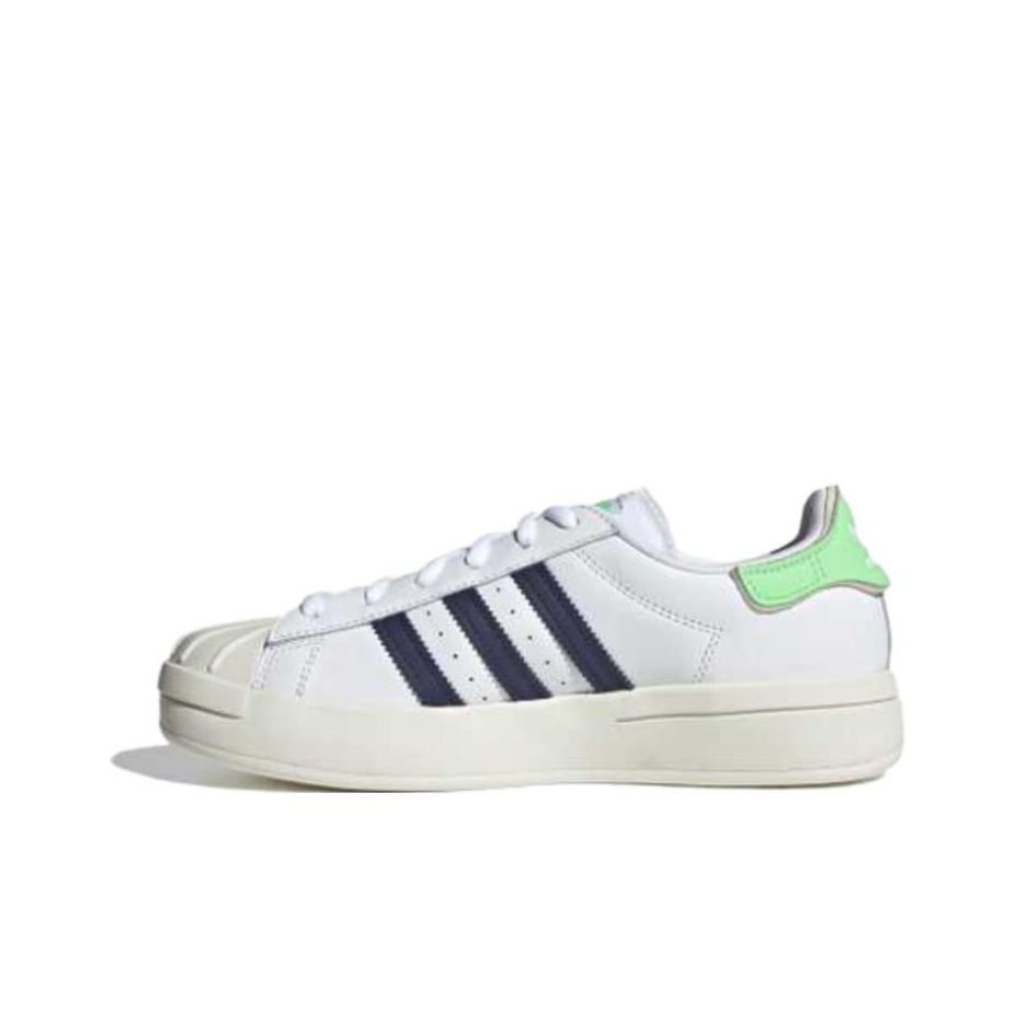 أحذية سكيت بورد نسائية من أديد - مراجعة Adidas Shoes Superstar وسعره